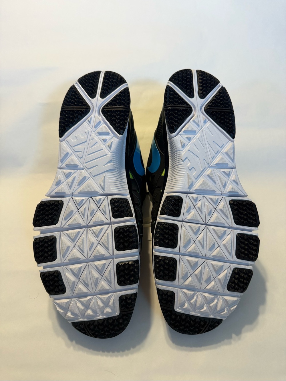 Nike Black Neon Green Blue Training Sneakers - Picture 4 of 6